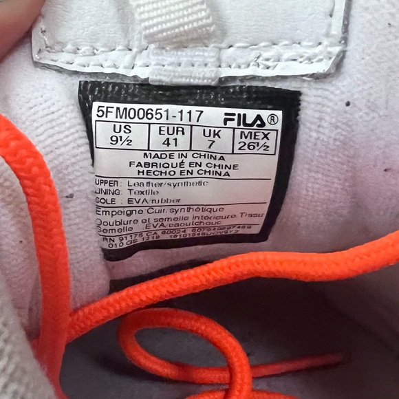 Fila Disruptor II Neon Sneakers - Picture 12 of 12